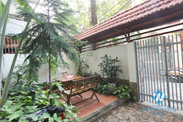 Duplex 01 bedroom apartment for rent in Dao Tan, Hanoi